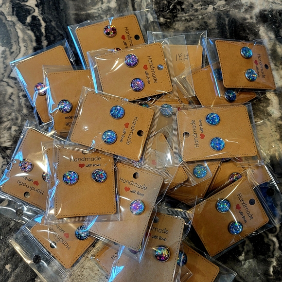 Handmade Red and Gold Glitter Earrings - Picture 3 of 4